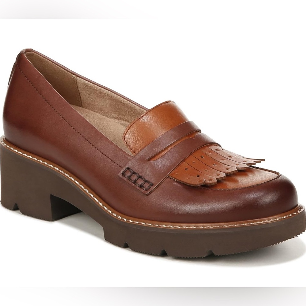 NWT Naturalizer Womens Darcy Tassel Penny Loafer with Heel Wide size 7
